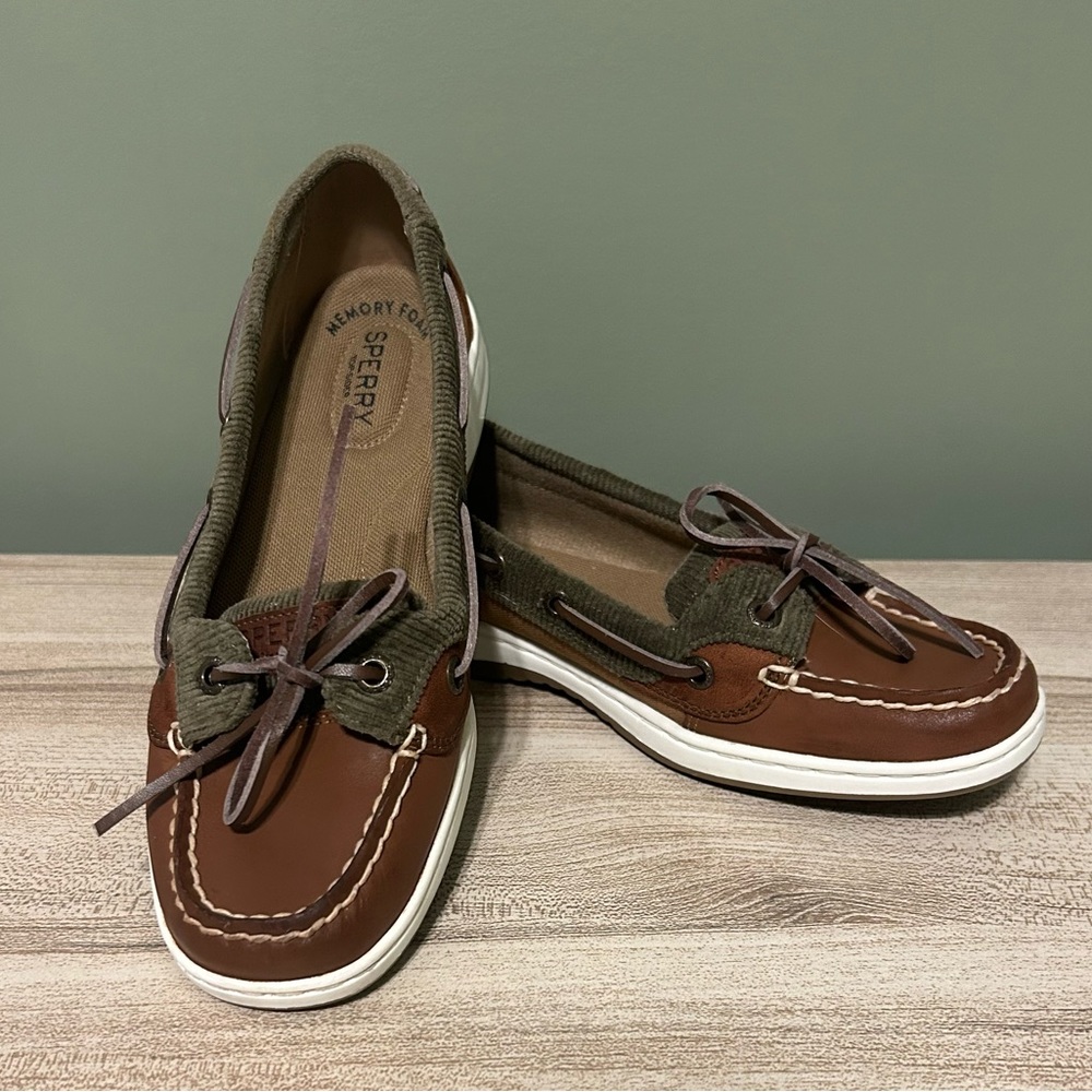 Women’s Sperry Olive Corduroy Trim Dark Leather Boat Shoes Sz.7